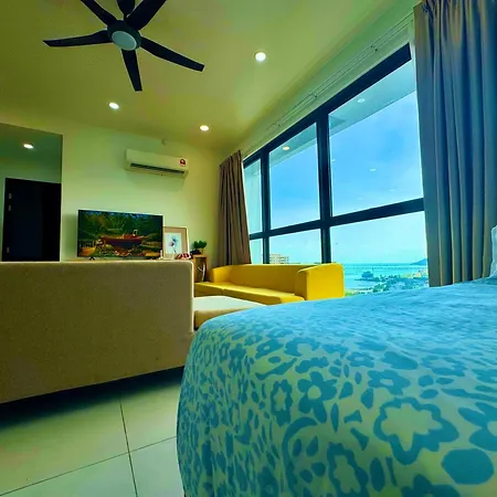 Big Screen Cinema Tv, 5 Queen Bed Luxury Apt 2Cp